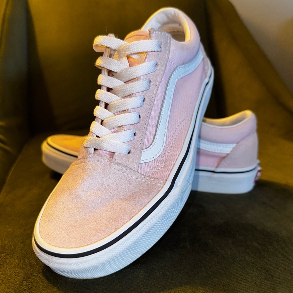 Vans Women's Light Pink Canvas Sneakers